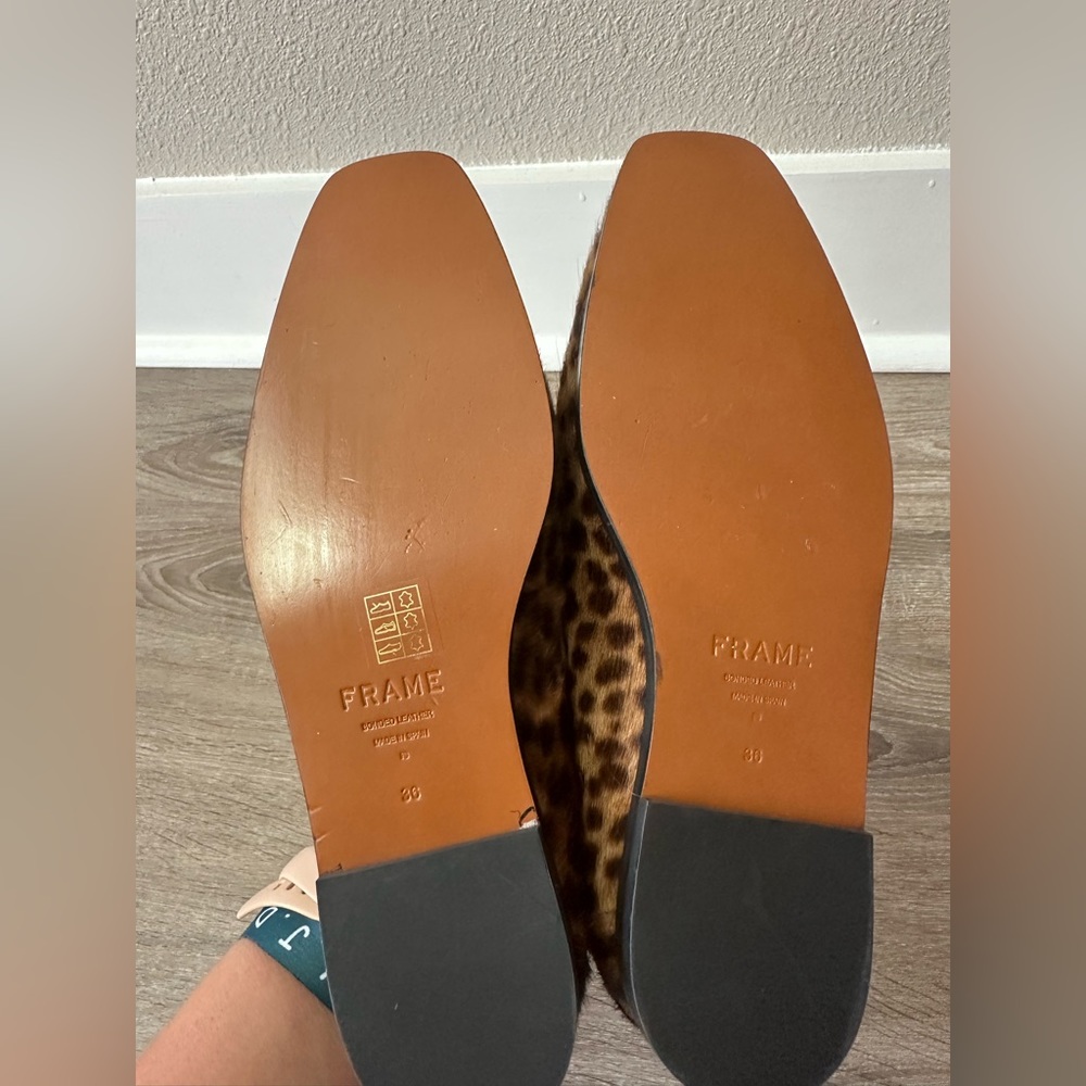 Frame Le Verona Genuine Calf Hair Loafer in Leopard New - Picture 6 of 7